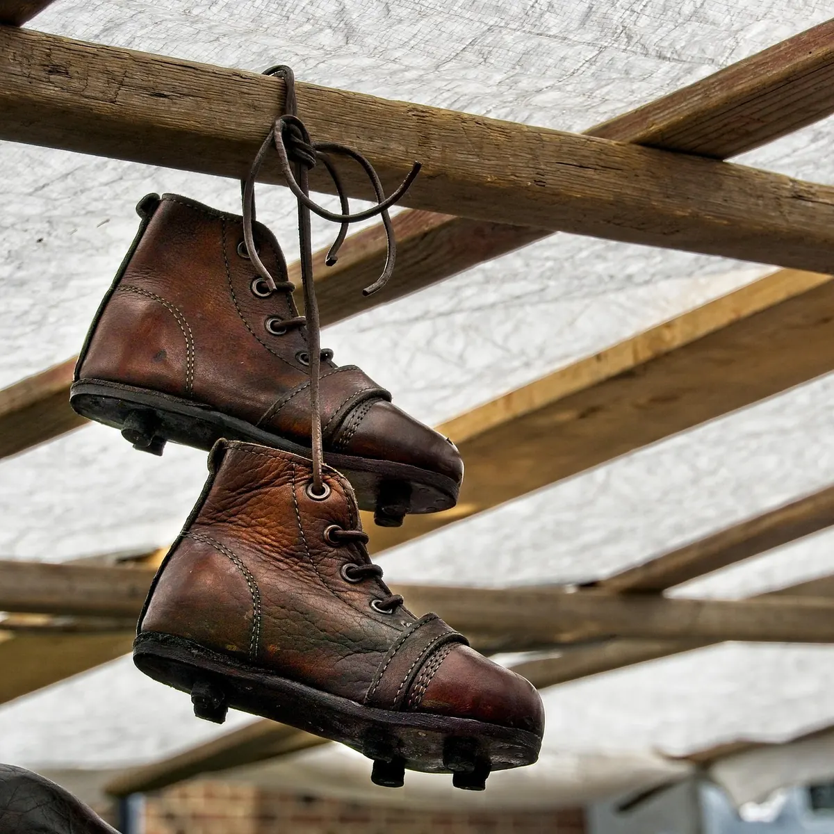 Boot Condition Guide: What Counts as Acceptable for Courier Shipping?